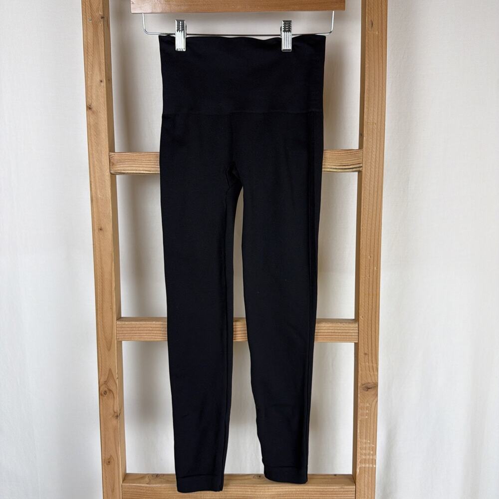 NWT Spanx "Look at Me" Black Textured Leggings Pants #0893 Size MED